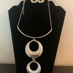 Circle necklace
